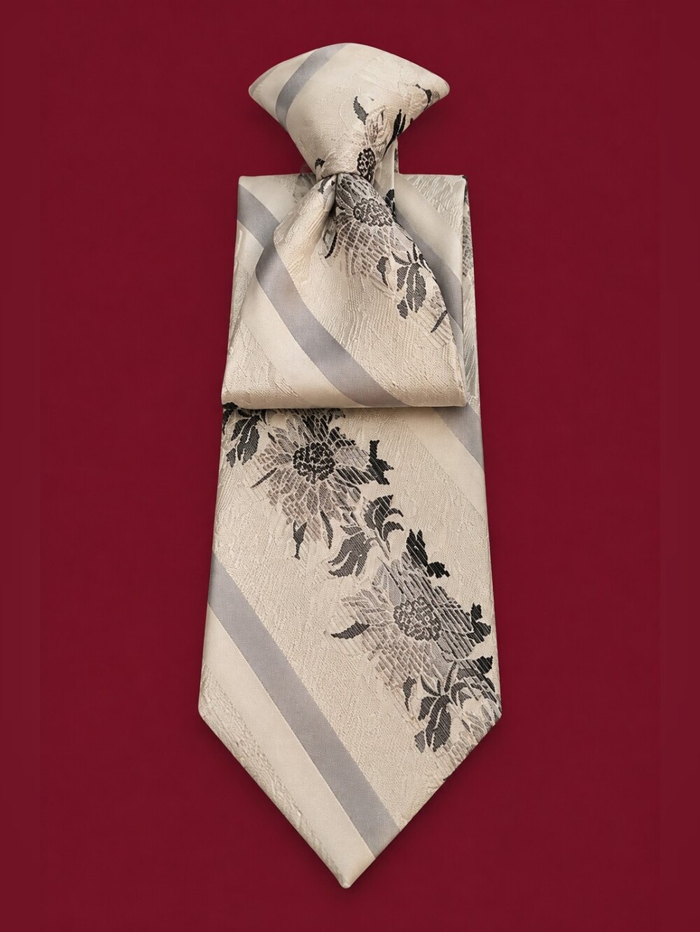 Vintage TITCHE'S Silver and White  Floral Men's Clip-on Tie
